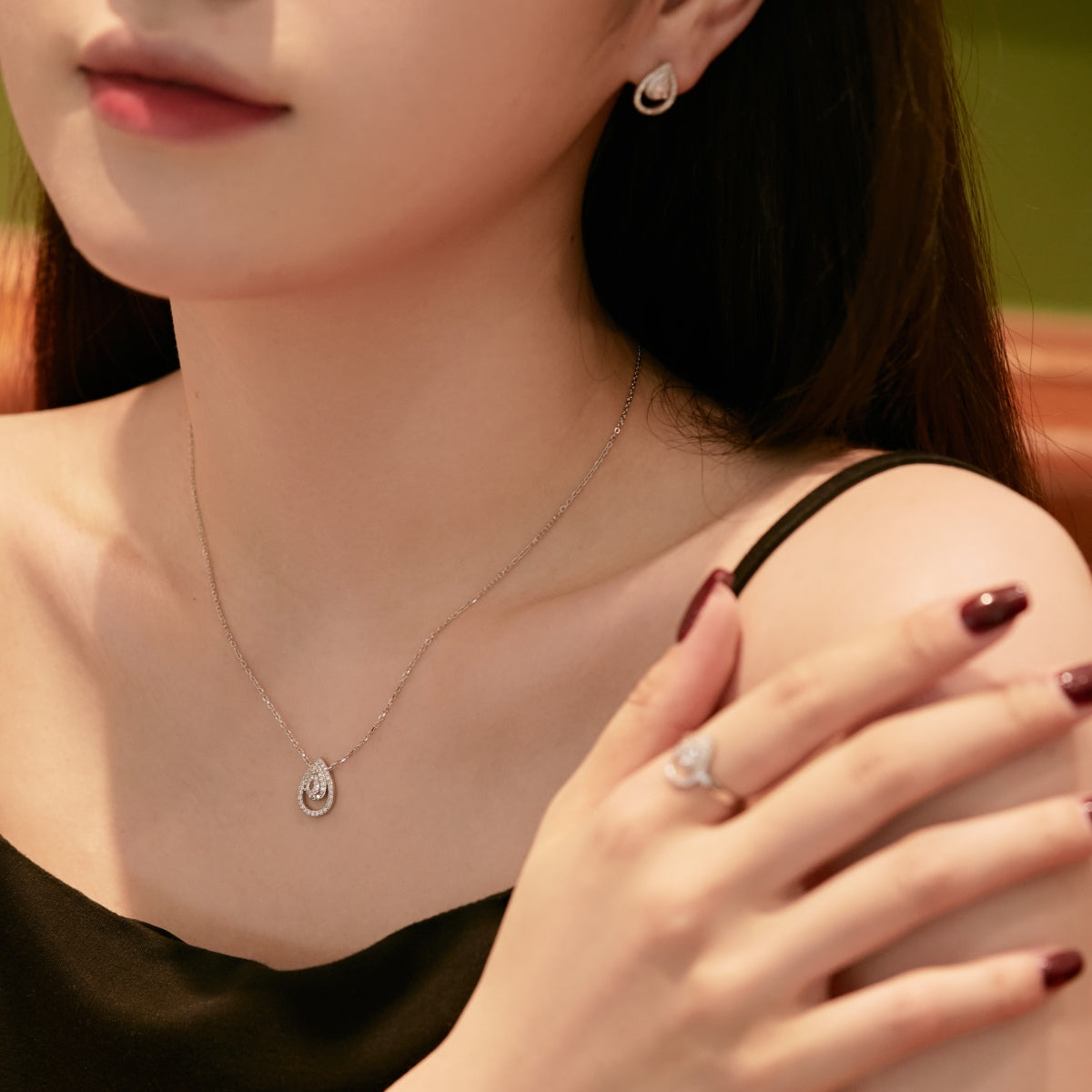 [Am jewelry]Sparkling Pear Cut Necklace