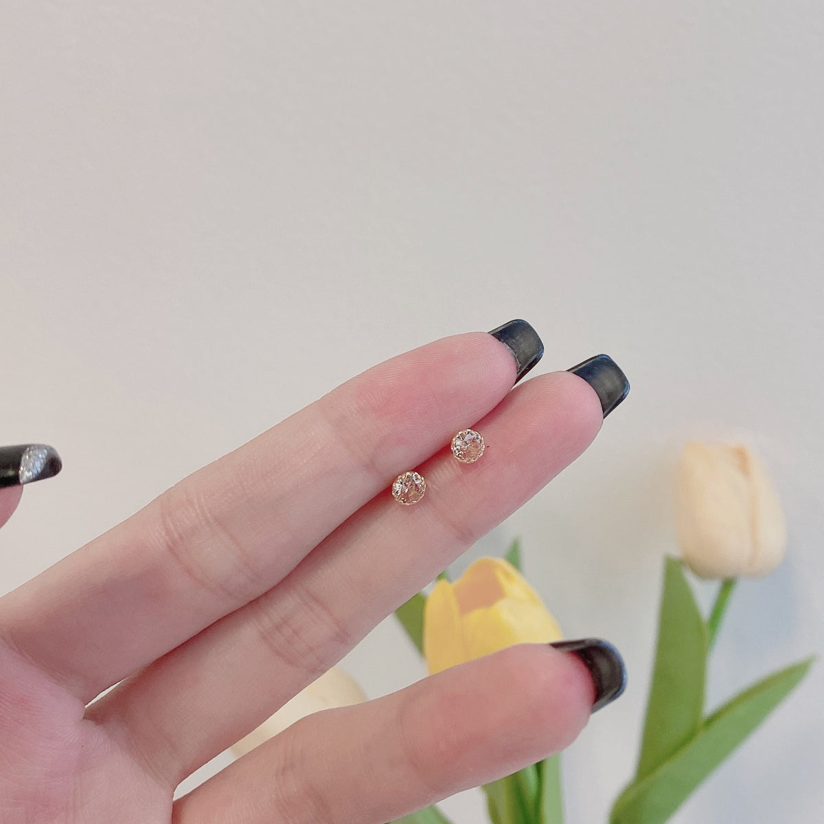 [Am jewelry]Sparkling Colorful Round Shape Earrings