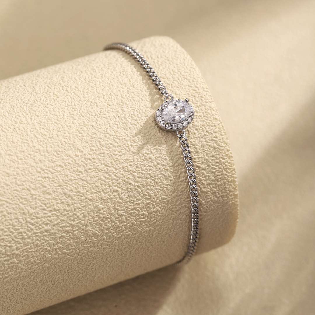 [Am jewelry]Exquisite Oval Shape Bracelet