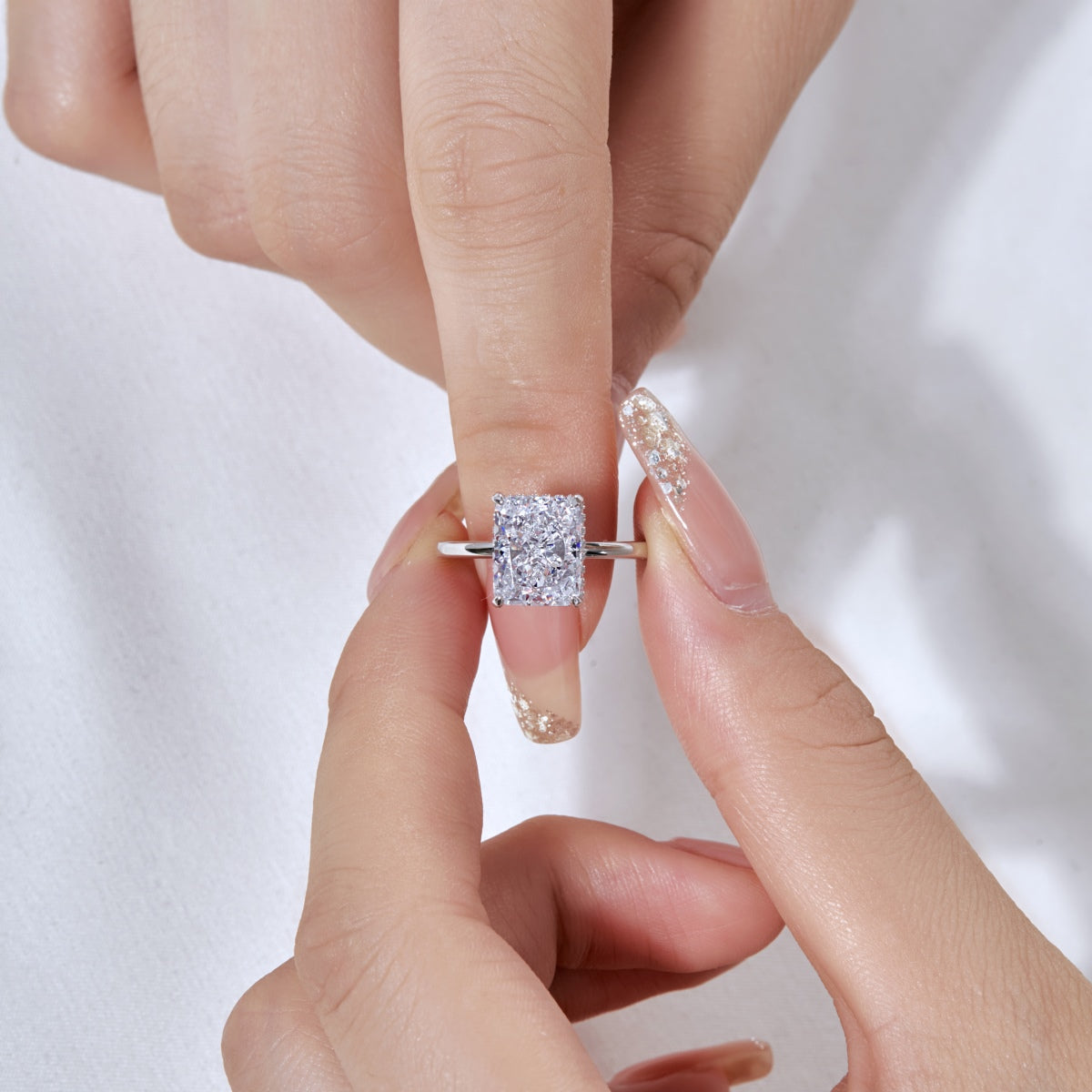 [Am jewelry]4.0 Carat Ornate Enchanting Radiand Cut Banquet Ring