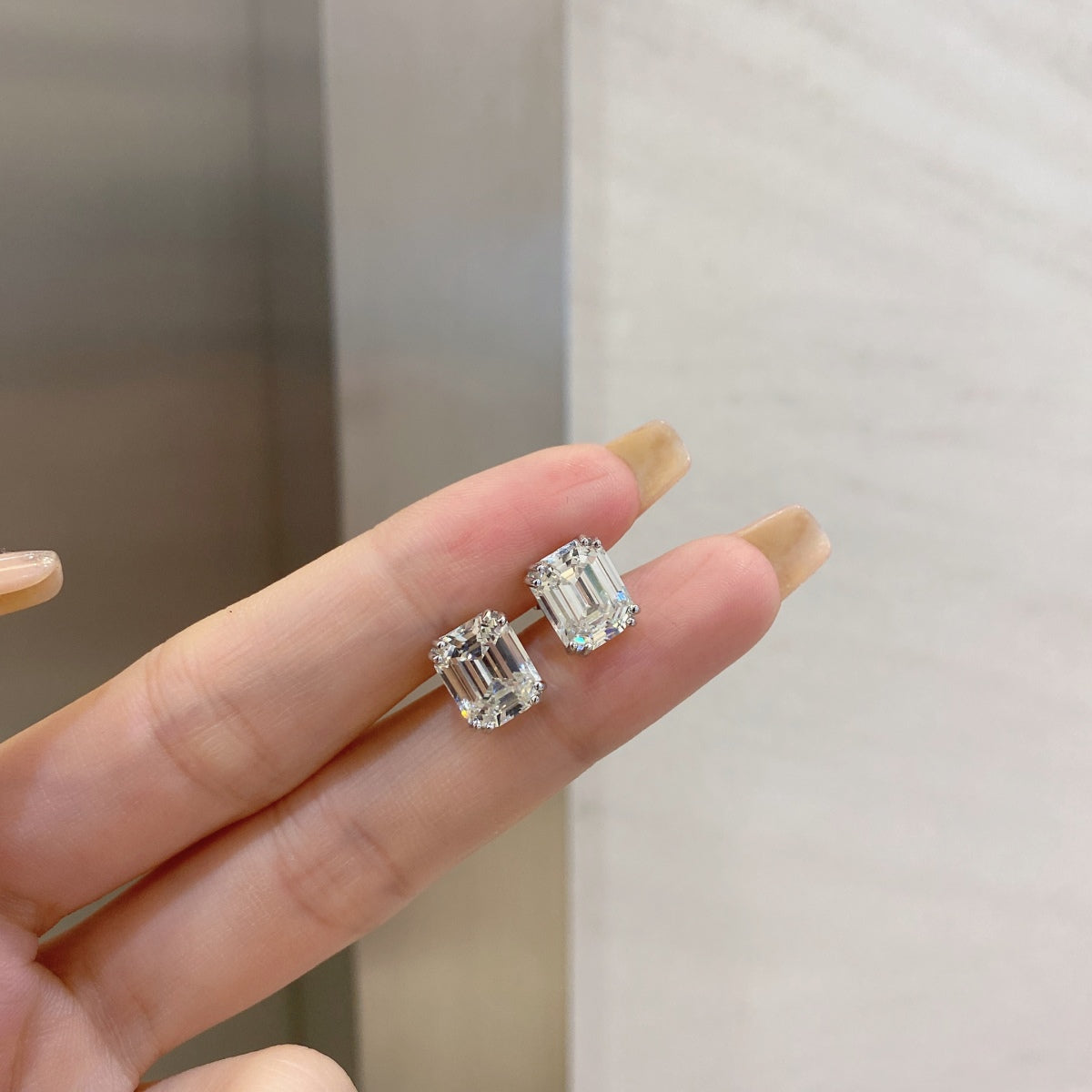 [Am jewelry]Dazzling Square Shape Earrings