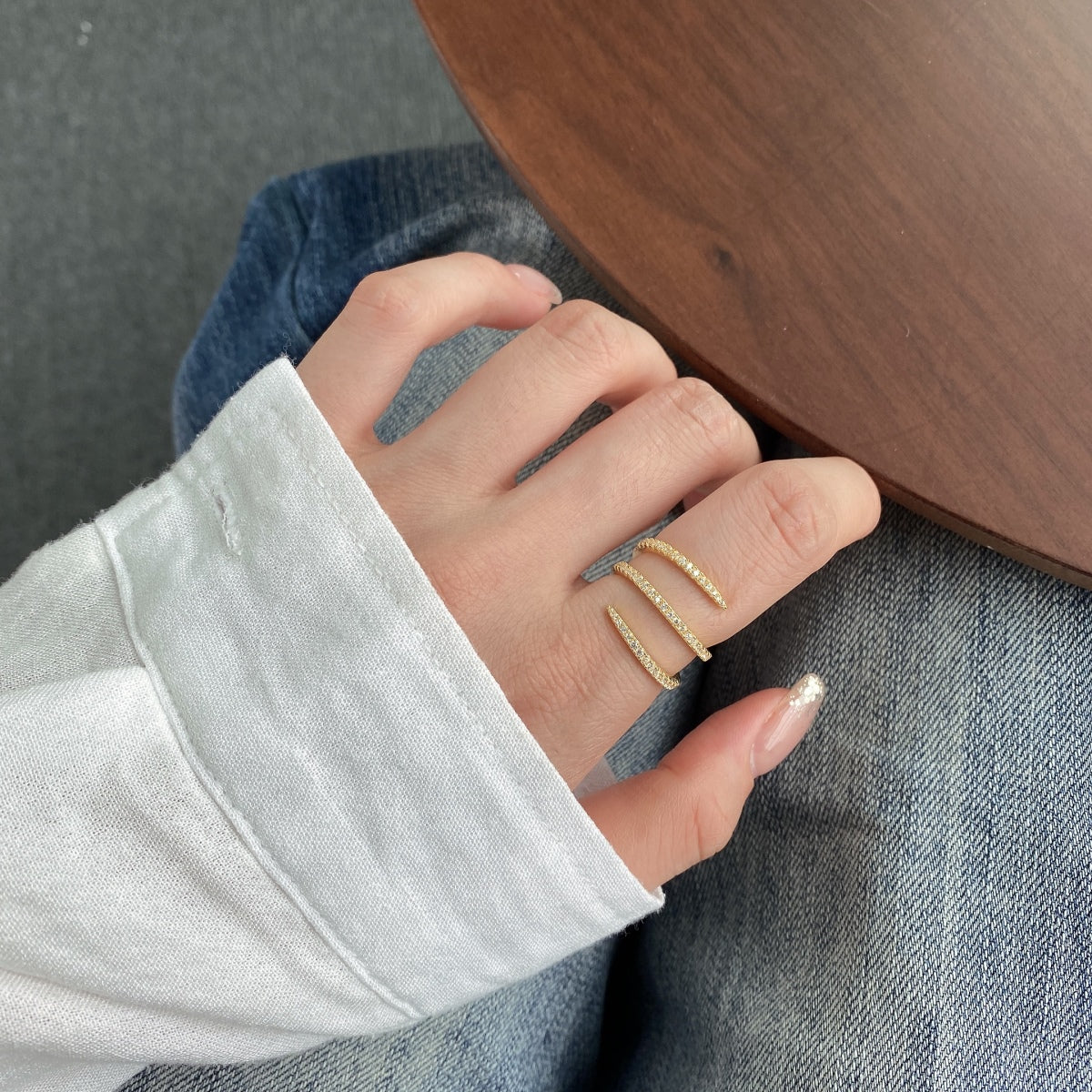 [Am jewelry]Unique Vibrant Entangle Daily Ring