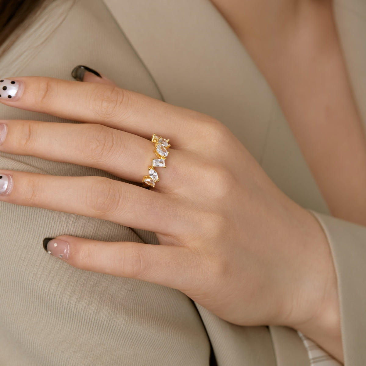[Am jewelry]Delicate Multi Cut Ring