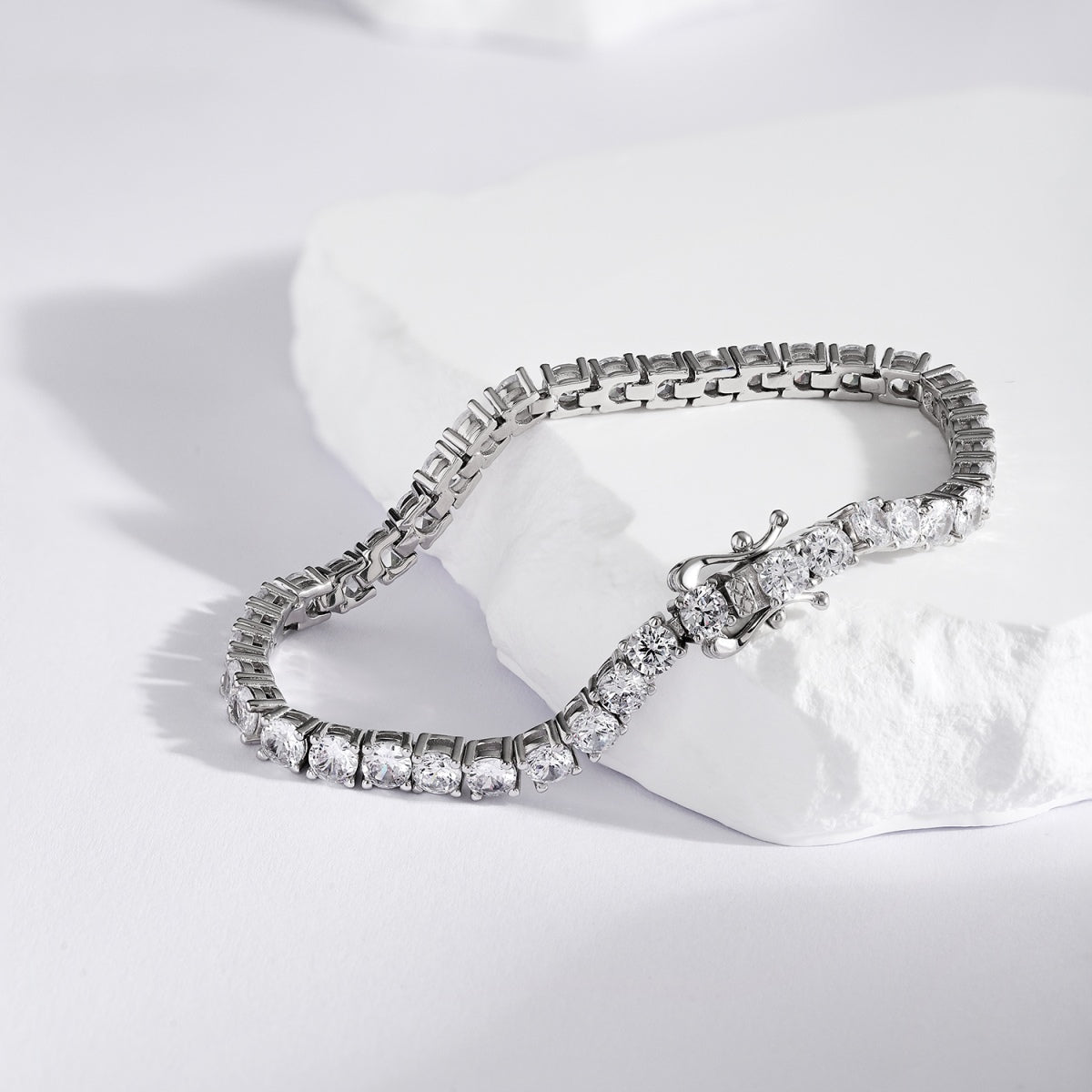 [Am jewelry]Luxurious Ornate Round Cut Tennis Bracelet