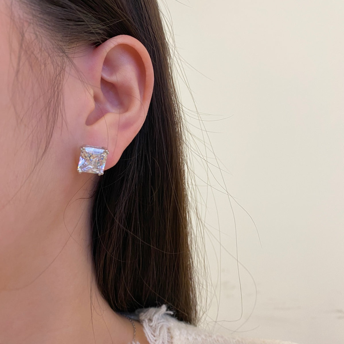 [Am jewelry]Delicate Square Shape Earrings