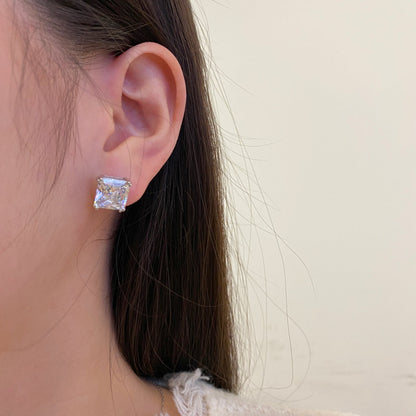 [Am jewelry]Delicate Square Shape Earrings