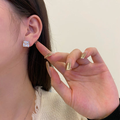 [Am jewelry]Delicate Square Shape Earrings