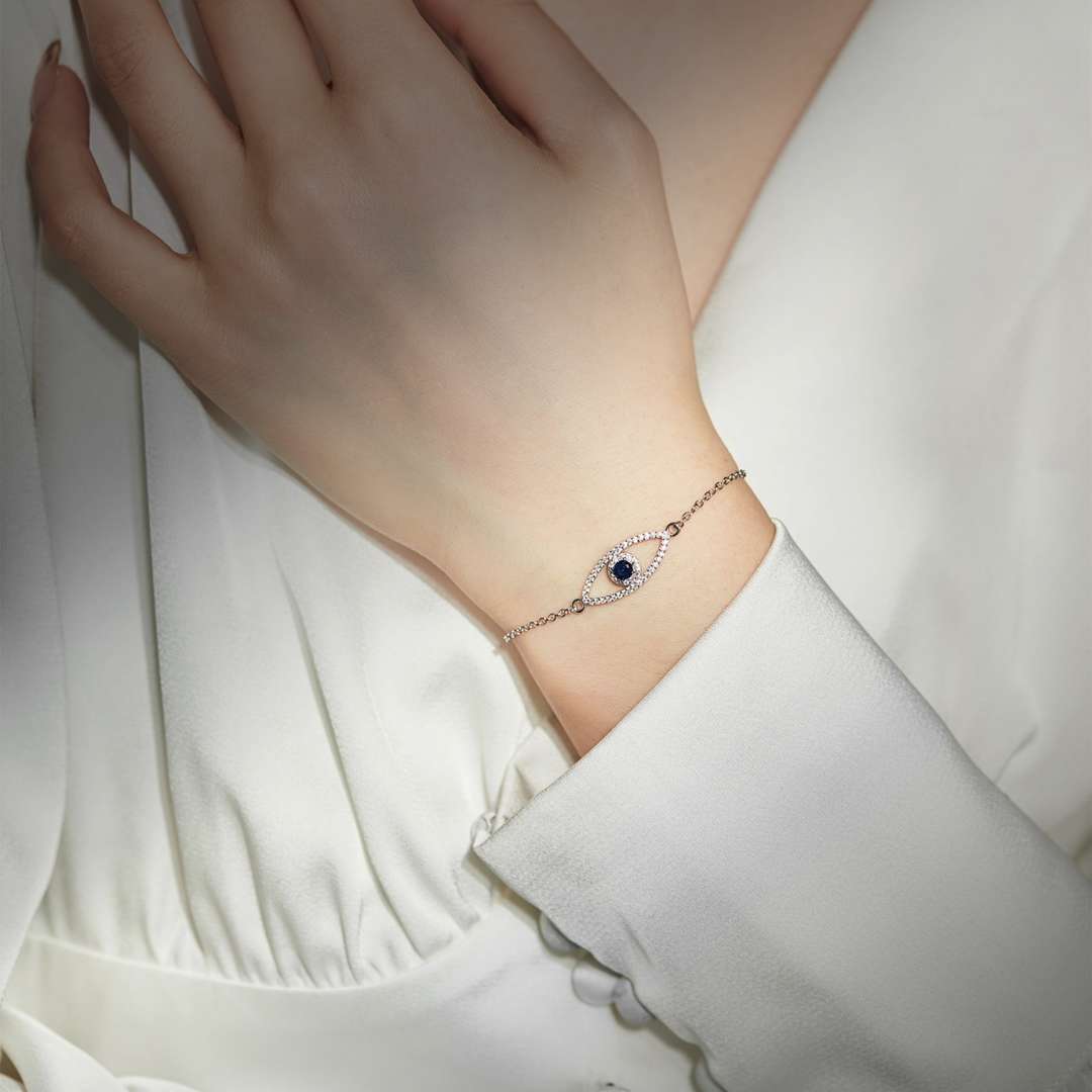 [Am jewelry]Devil's Eye Hollow Design Bracelet