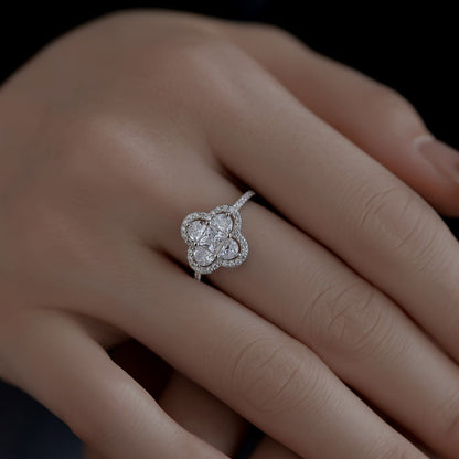 [Am jewelry]Luxurious Eternity Flower Shape Banquet Ring