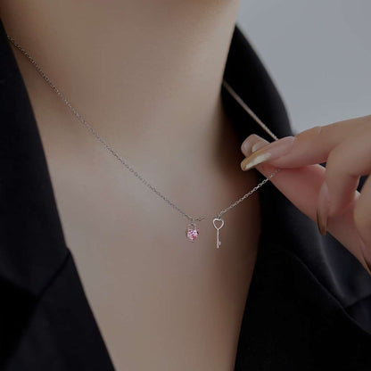 [Am jewelry]Unique Heart Shape Key Pendent Necklace