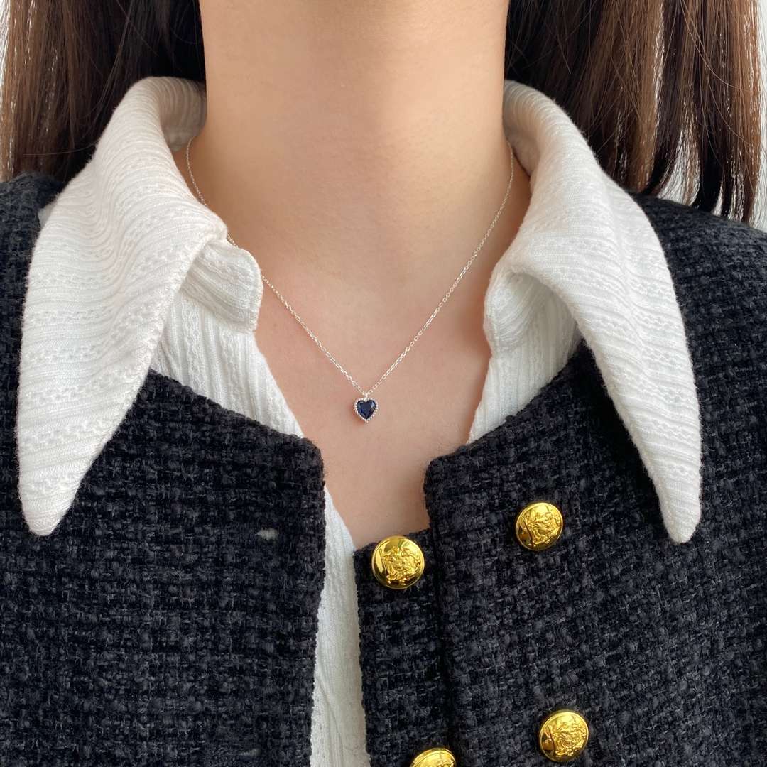 [Am jewelry]Ornate Heart Shape Necklace