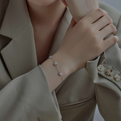 [Am jewelry]Radiant Butterfly Shape Necklace