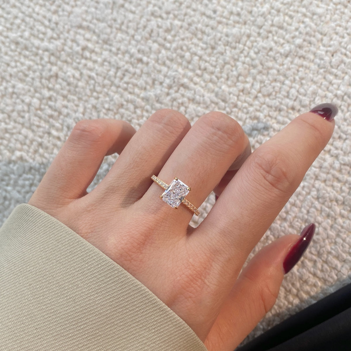 [Am jewelry]2.0 Carat Dazzling Sparkling Radiant Cut Party Ring
