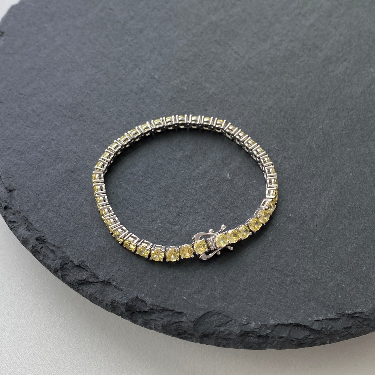 [Am jewelry]Ornate Dazzling Round Cut Tennis Bracelet