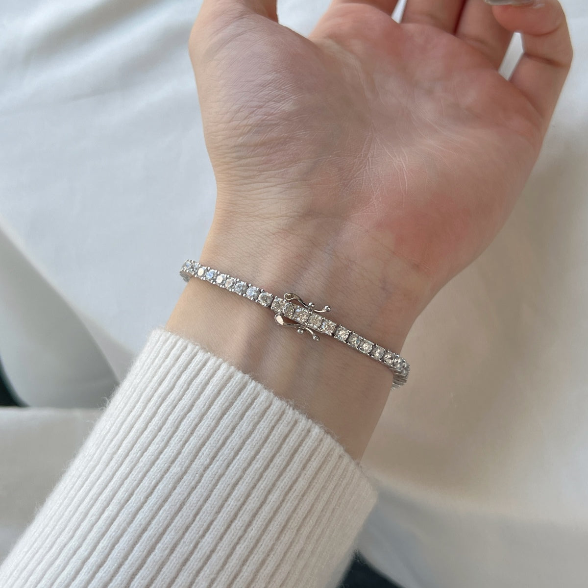 [Am jewelry]Dainty Charming Round Cut Tennis Bracelet
