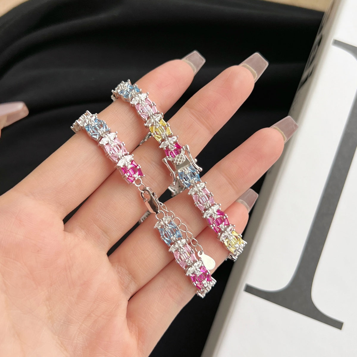 [Am jewelry]Delicate Colorful Multi Cut Party Bracelet