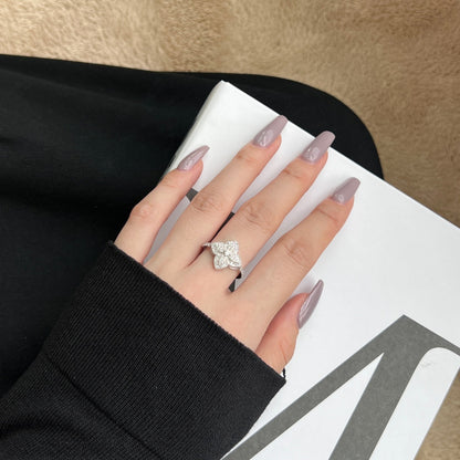[Am jewelry]Luxurious Colorful Flower Shape Banquet Ring
