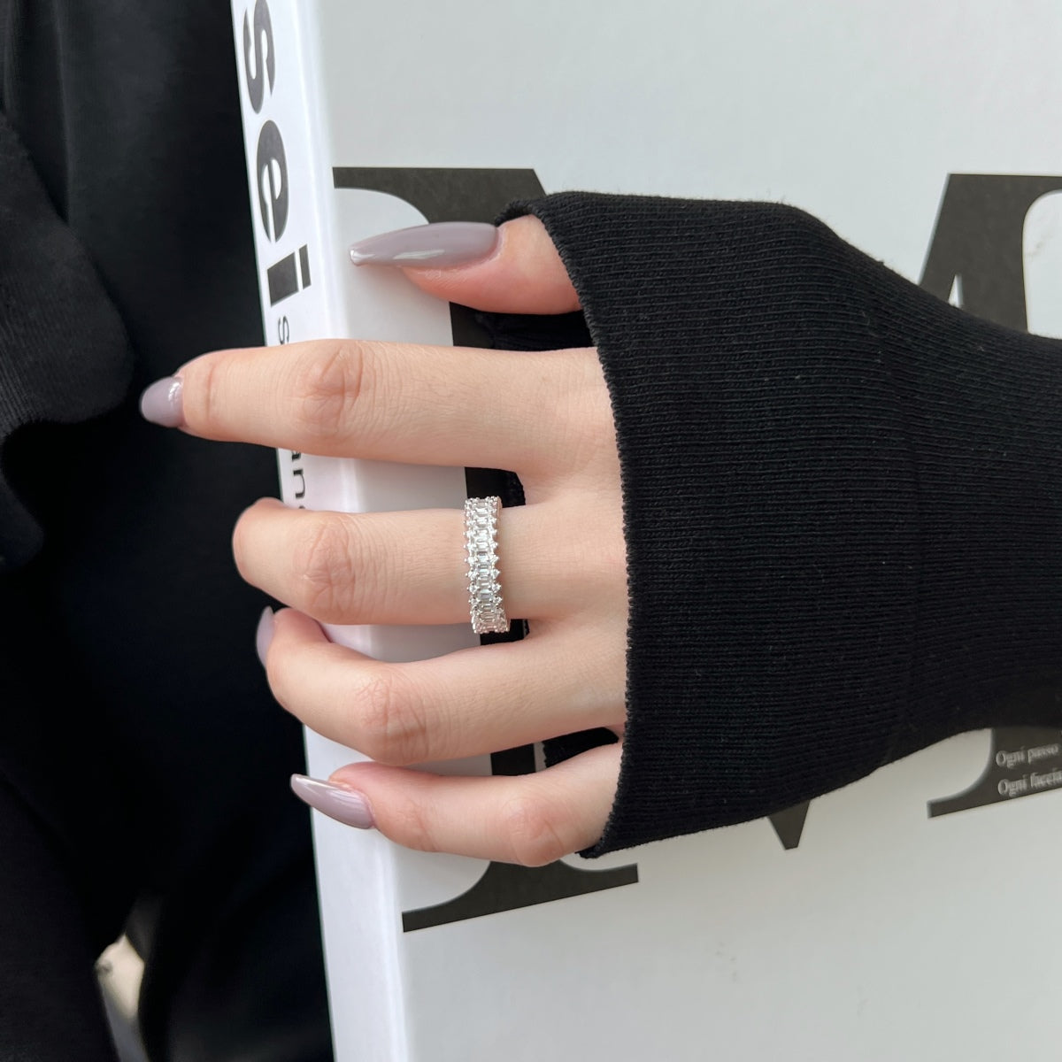[Am jewelry]Splashy Ornate Emerald Cut Cocktail Ring