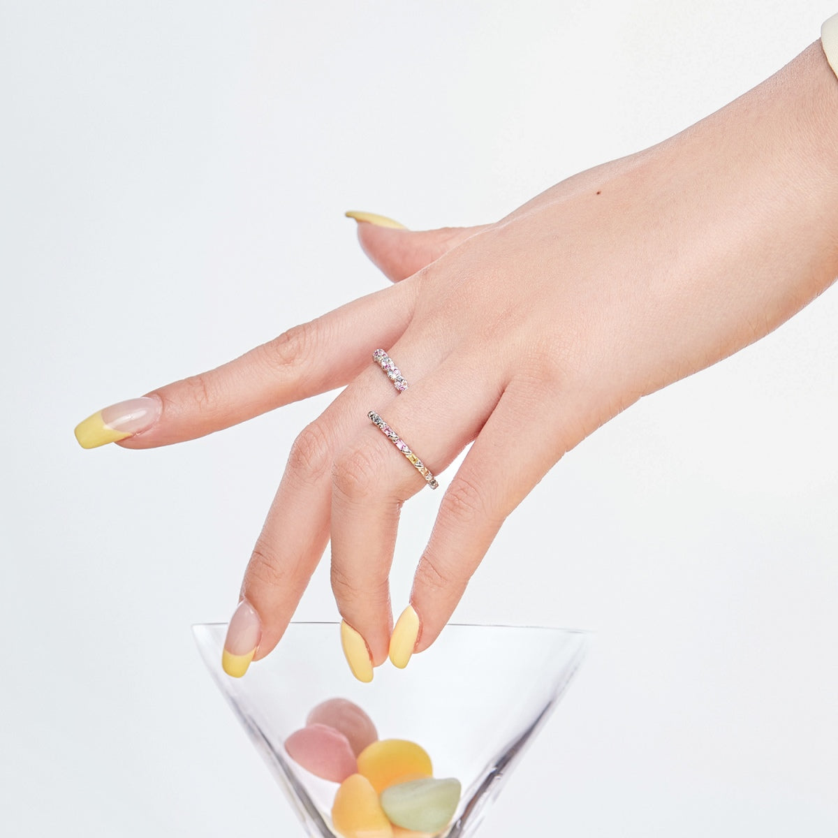[Am jewelry]Dainty Ebullient Round Cut Daily Ring