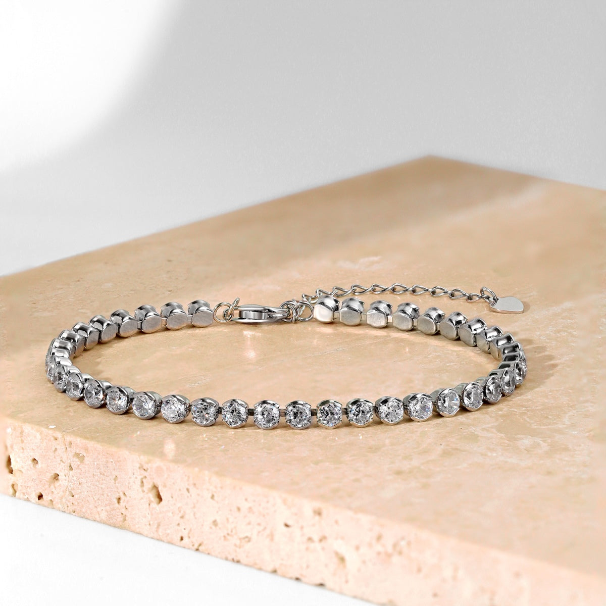 [Am jewelry]Dazzling Sparkling Round Cut Daily Bracelet
