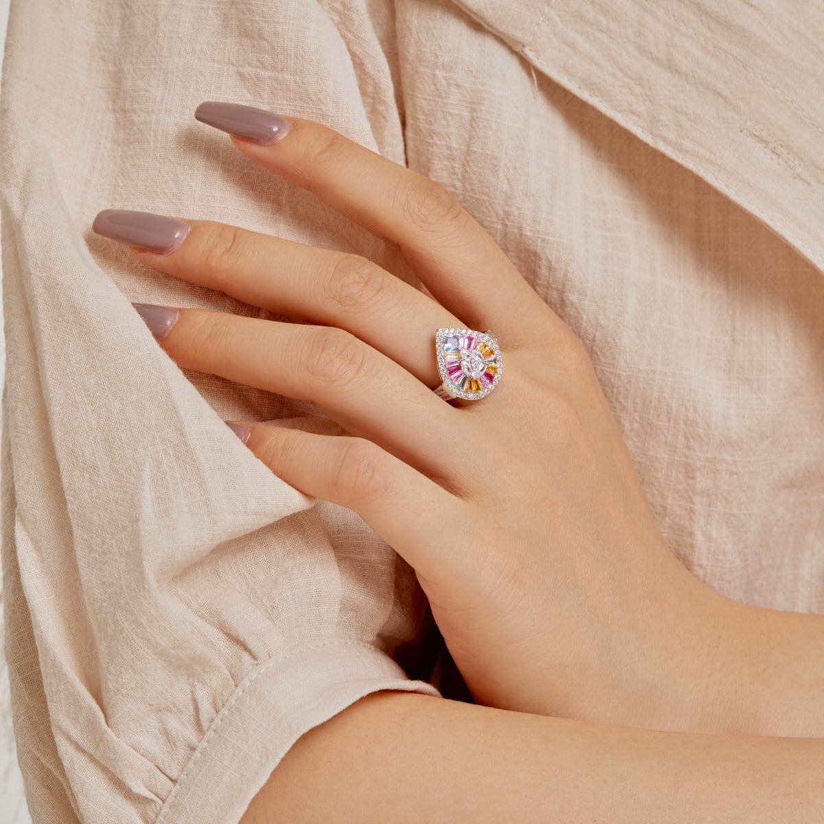 [Am jewelry]Elegant Colorful Water Drop Shape Banquet Ring