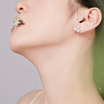 [Am jewelry]Exquisite Maple Leaf Design Earrings
