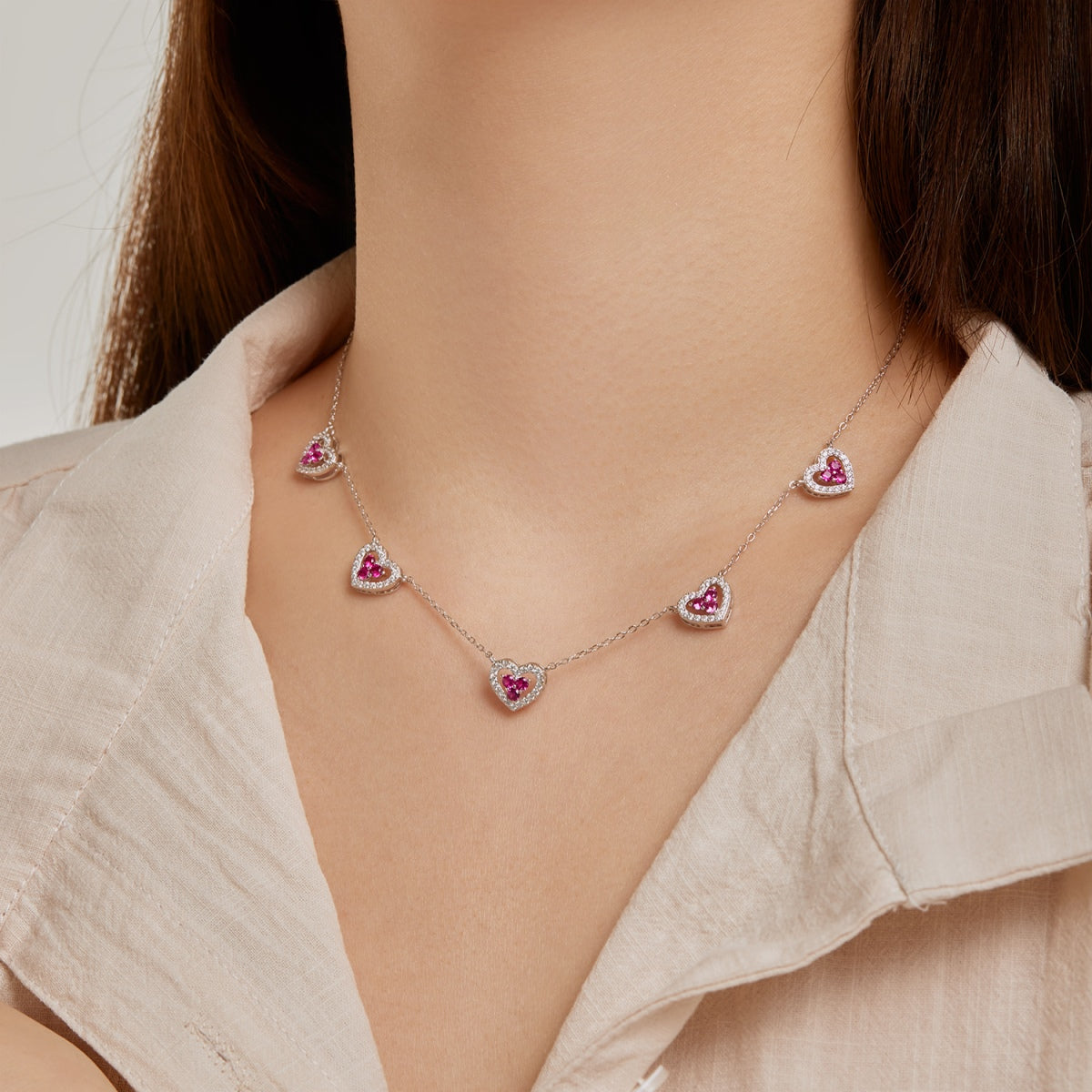 [Am jewelry]Sparkling Five Heart Necklace