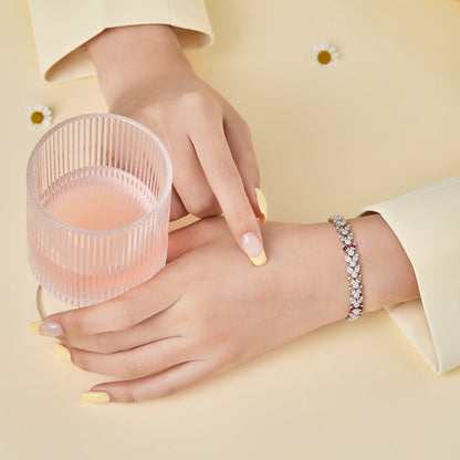 [Am jewelry]Dainty Exquisite Flower Shape Daily Bracelet