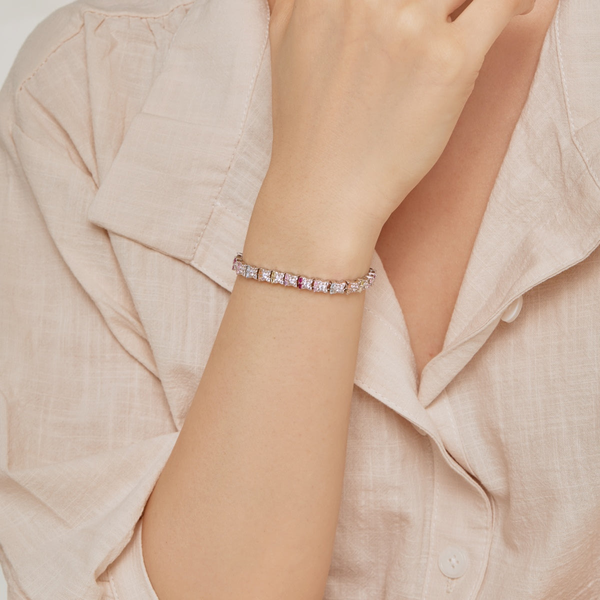 [Am jewelry]Unique Colorful Flower Shape Daily Bracelet