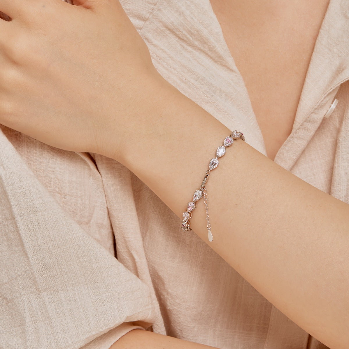 [Am jewelry]0.25 Carat Radiant Water Drop Shape Daily Bracelet
