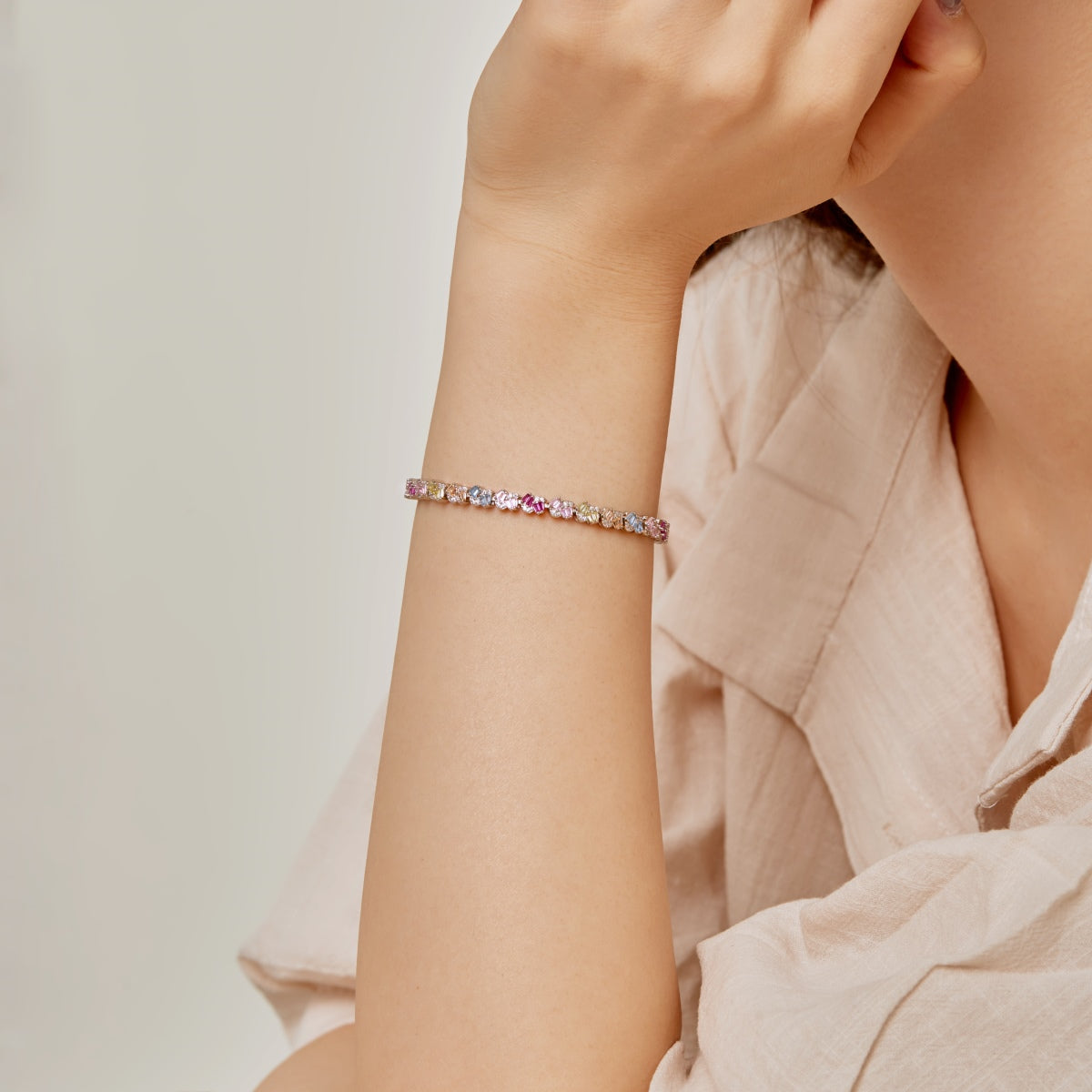 [Am jewelry]Ornate Colorful Flower Shape Party Bracelet