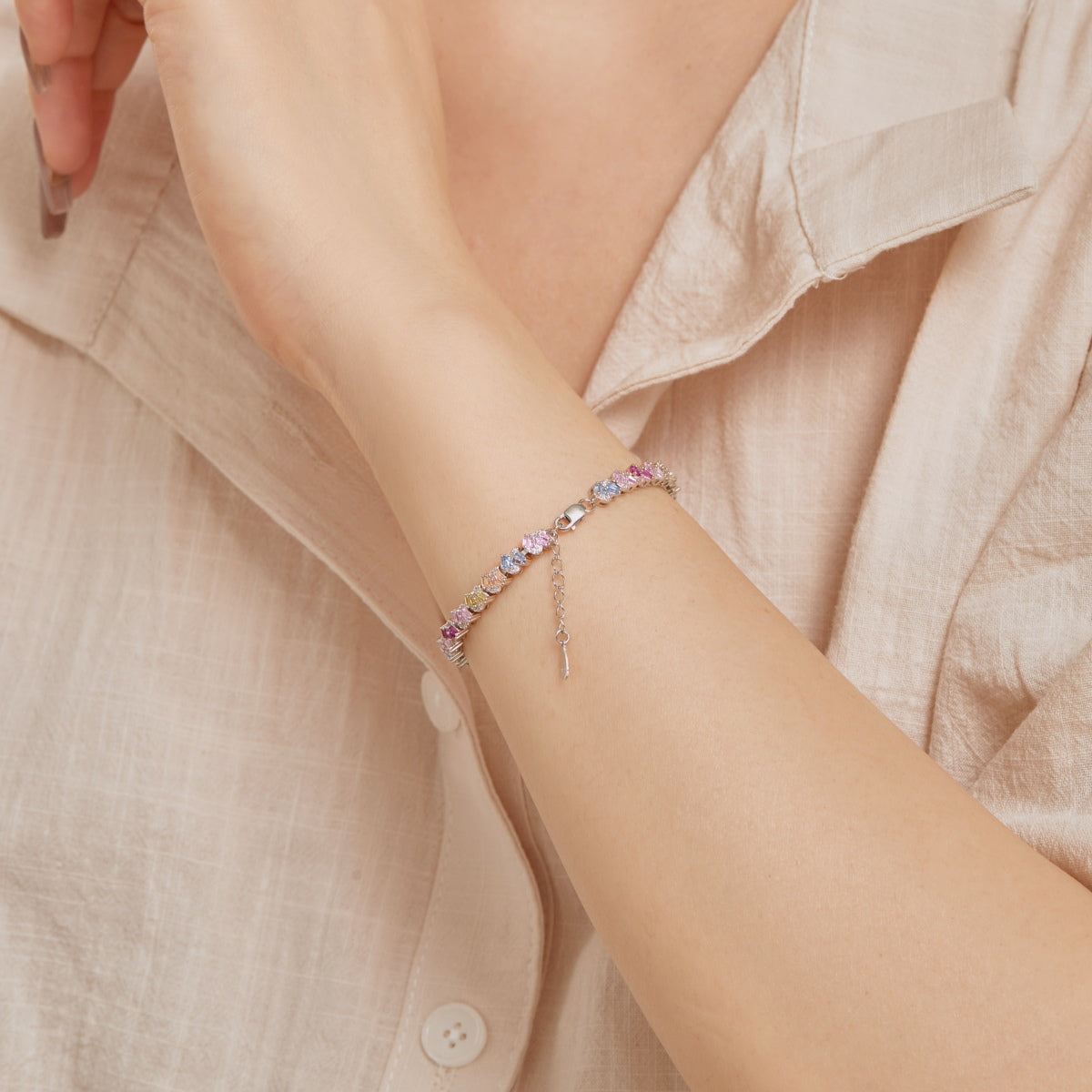 [Am jewelry]Ornate Colorful Flower Shape Party Bracelet