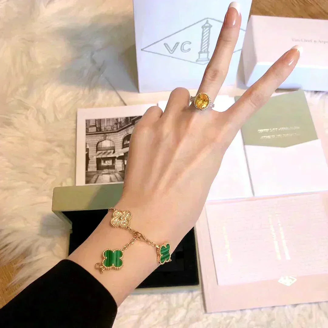 [Am jewelry] CLOVER 5 MOTIF MALACHITE BRACELET COLLECTION