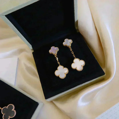 [Am jewelry]CLOVER 2 MOTIF WHITE MOP EARRINGS
