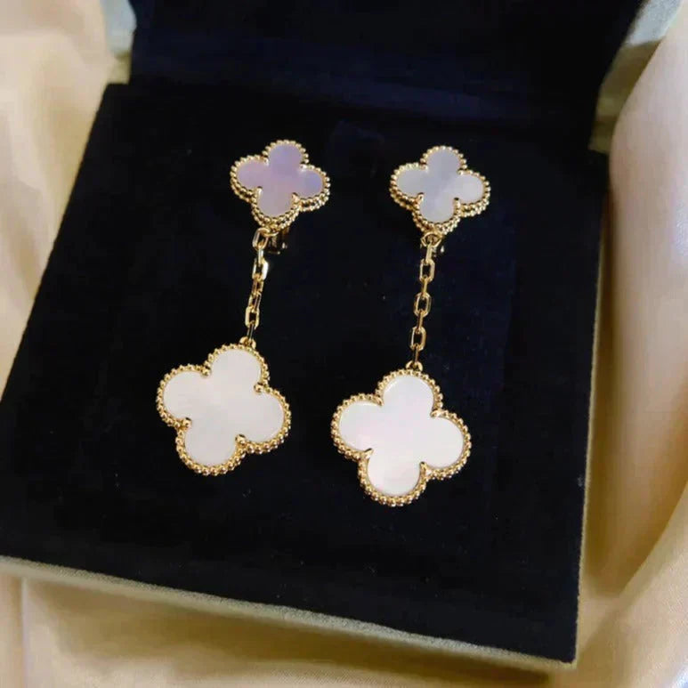 [Am jewelry]CLOVER 2 MOTIF WHITE MOP EARRINGS