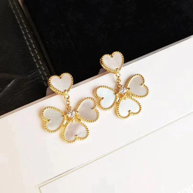 [Am jewelry]CLOVER SWEET WHITE MOP EARRINGS