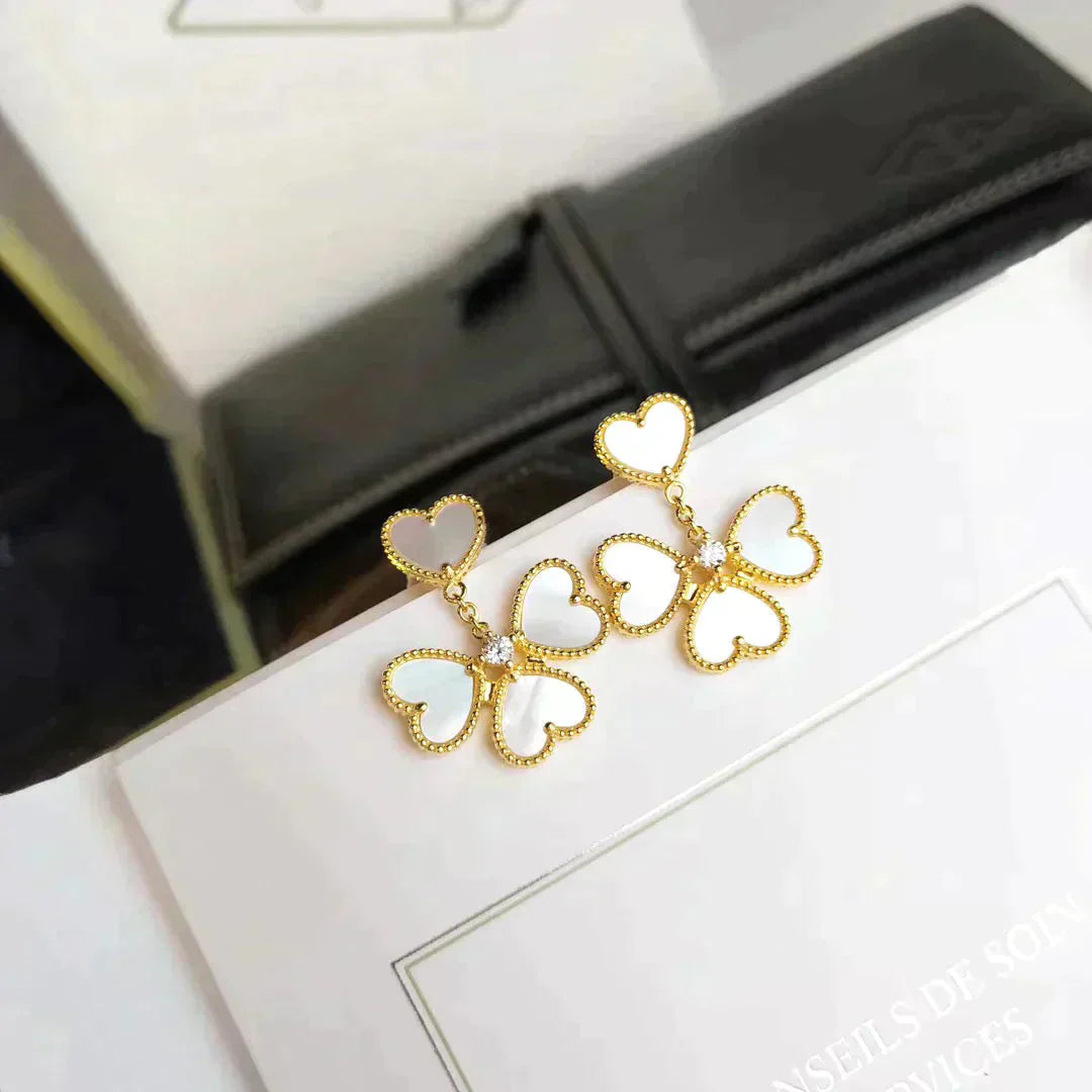 [Am jewelry]CLOVER SWEET WHITE MOP EARRINGS