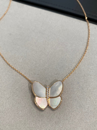 [Am jewelry]BUTTERFLY GOLD MOP DIAMOND NECKLACE
