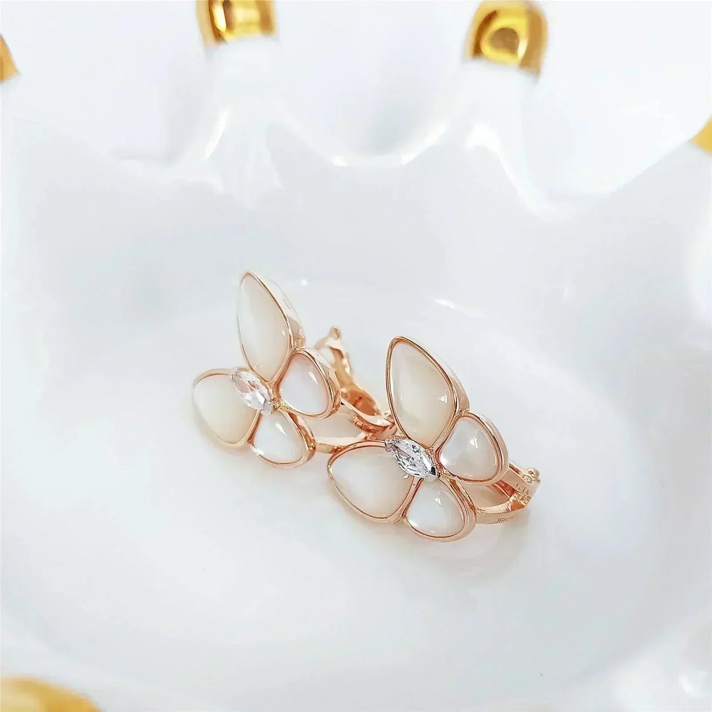 [Am jewelry]BUTTERFLY MOP DIAMOND EARRINGS