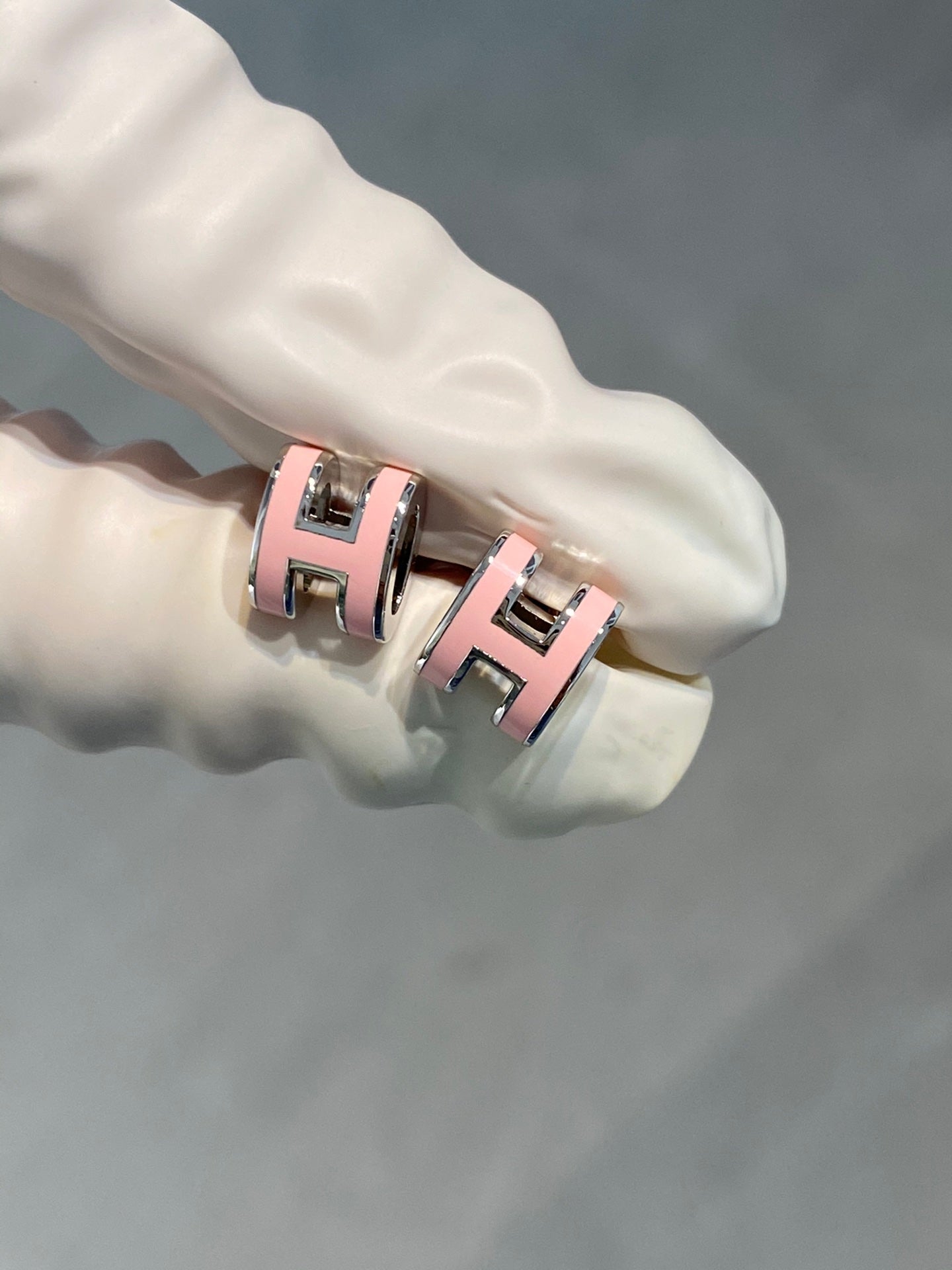 [Am jewelry]MINI POP H SILVER EARRINGS PINK