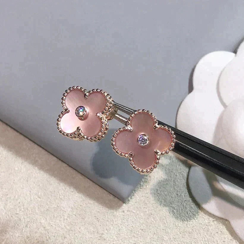 [Am jewelry]CLOVER MEDIUM 1 MOTIFS  PINK MOP DIAMOND EARRINGS
