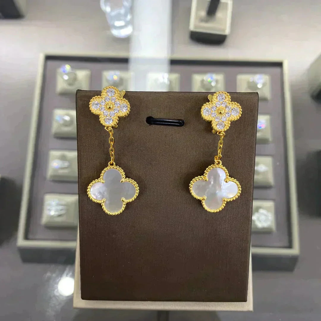 [Am jewelry]CLOVER  2 MOTIFS  DIAMOND  EARRINGS (MULTIPLE CHOICESç´