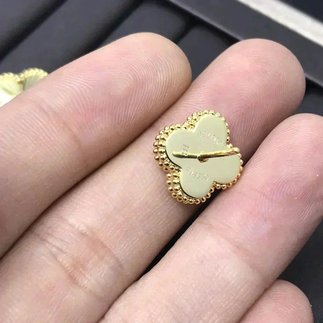 [Am jewelry]CLOVER MINI 9.5MM LASER EARRINGS