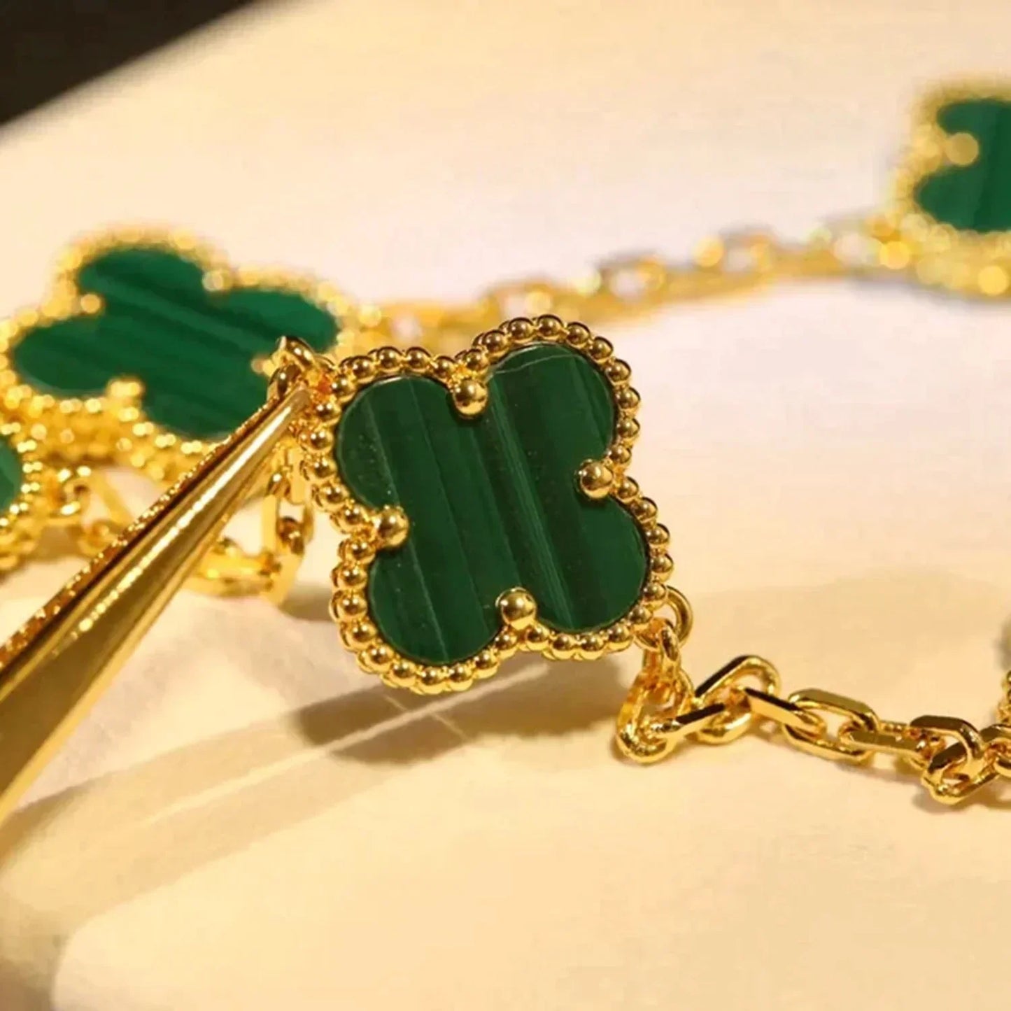[Am jewelry] CLOVER 5 MOTIF MALACHITE BRACELET COLLECTION