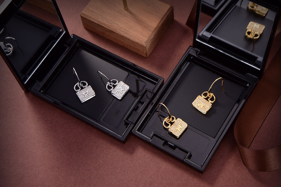 [Am jewelry]KELLY DIAMOND EARRINGS