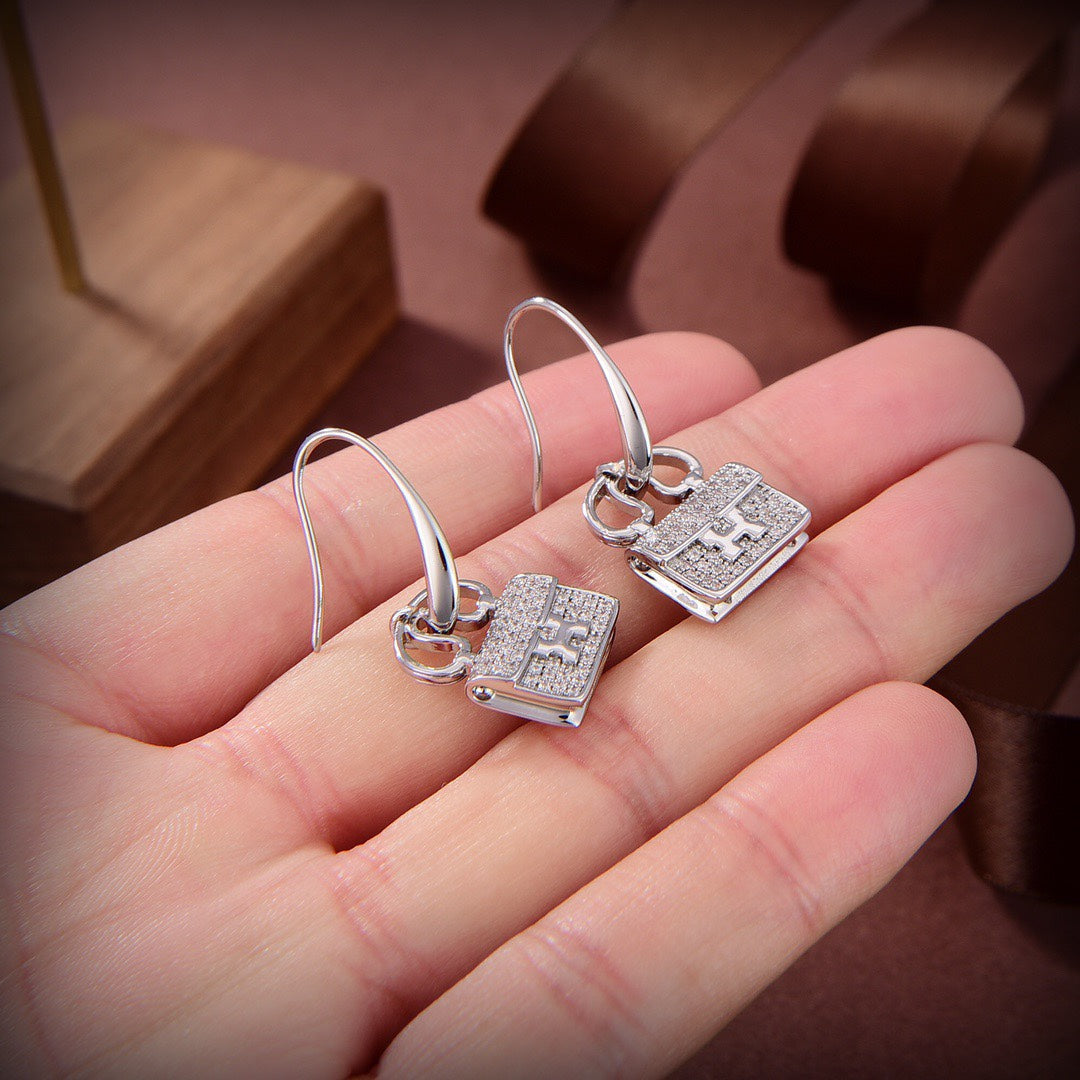 [Am jewelry]KELLY DIAMOND EARRINGS