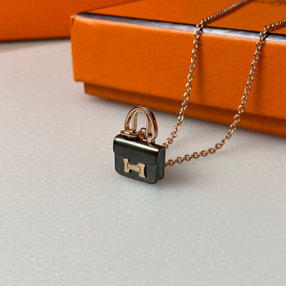[Am jewelry]CONSTANCE BLACK PEDANT PINK GOLD NECKLACE