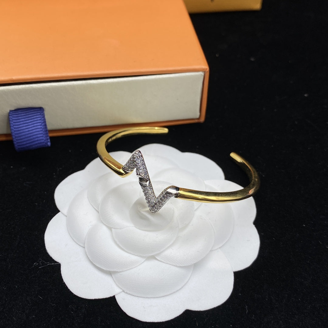 [Am jewelry]VOLTE UPSITE DOWN DIAMOND GOLD OPEN BRACELET