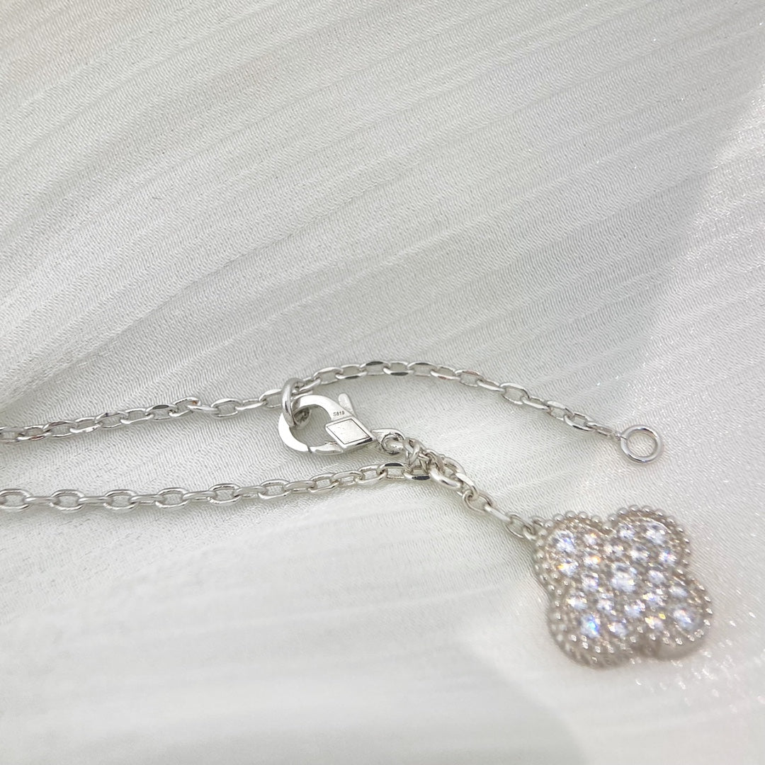 [Am jewelry]CLOVER 5 MOTIFS SILVER DIAMONDS NECKLACE