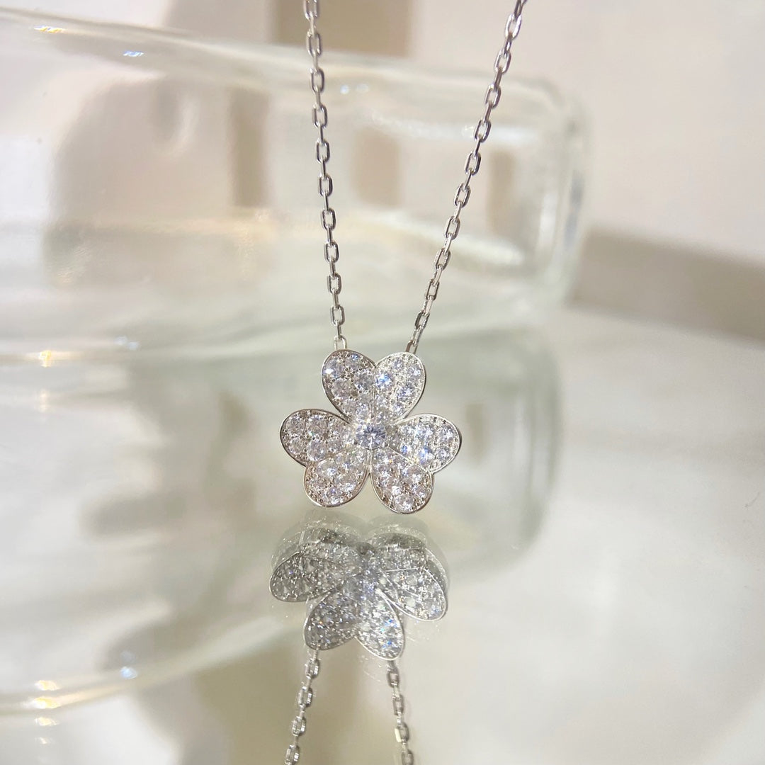 [Am jewelry]FLOWER DIAMOND NECKLACE
